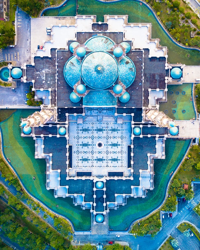 KL building